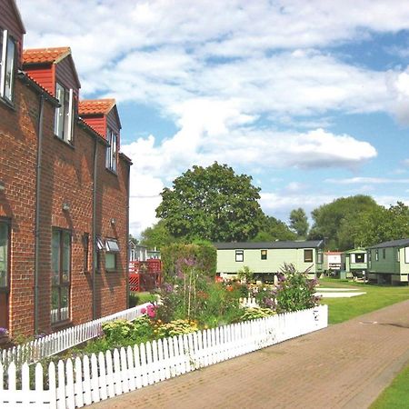 Weir Country Park Hotel Holtby Exterior foto